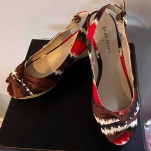 Faded Glory Brown Red White Strap On 2.5” Wedge Dress Heels Pumps Women's Size 6